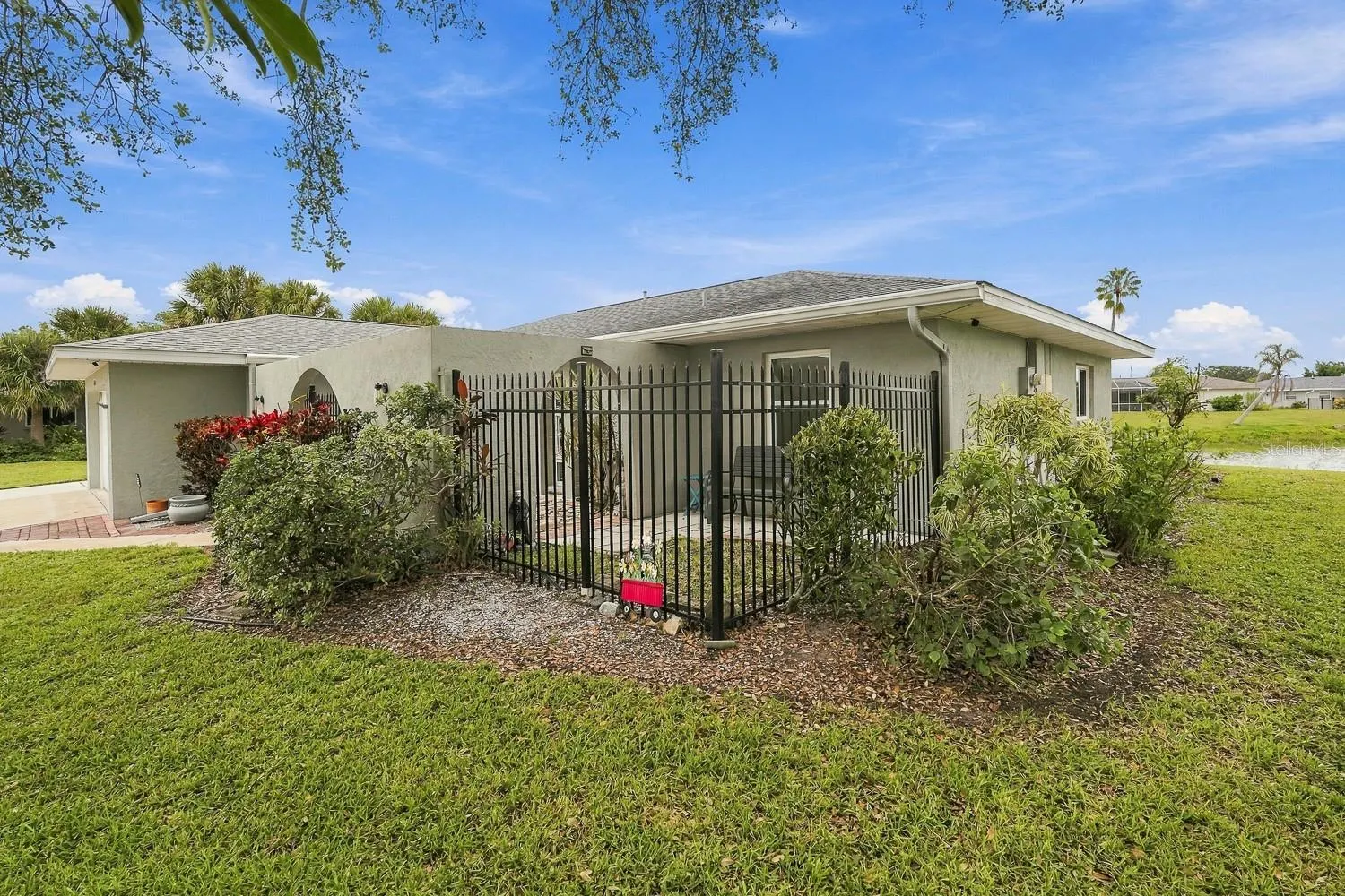 2331 SANDLEWOOD DR