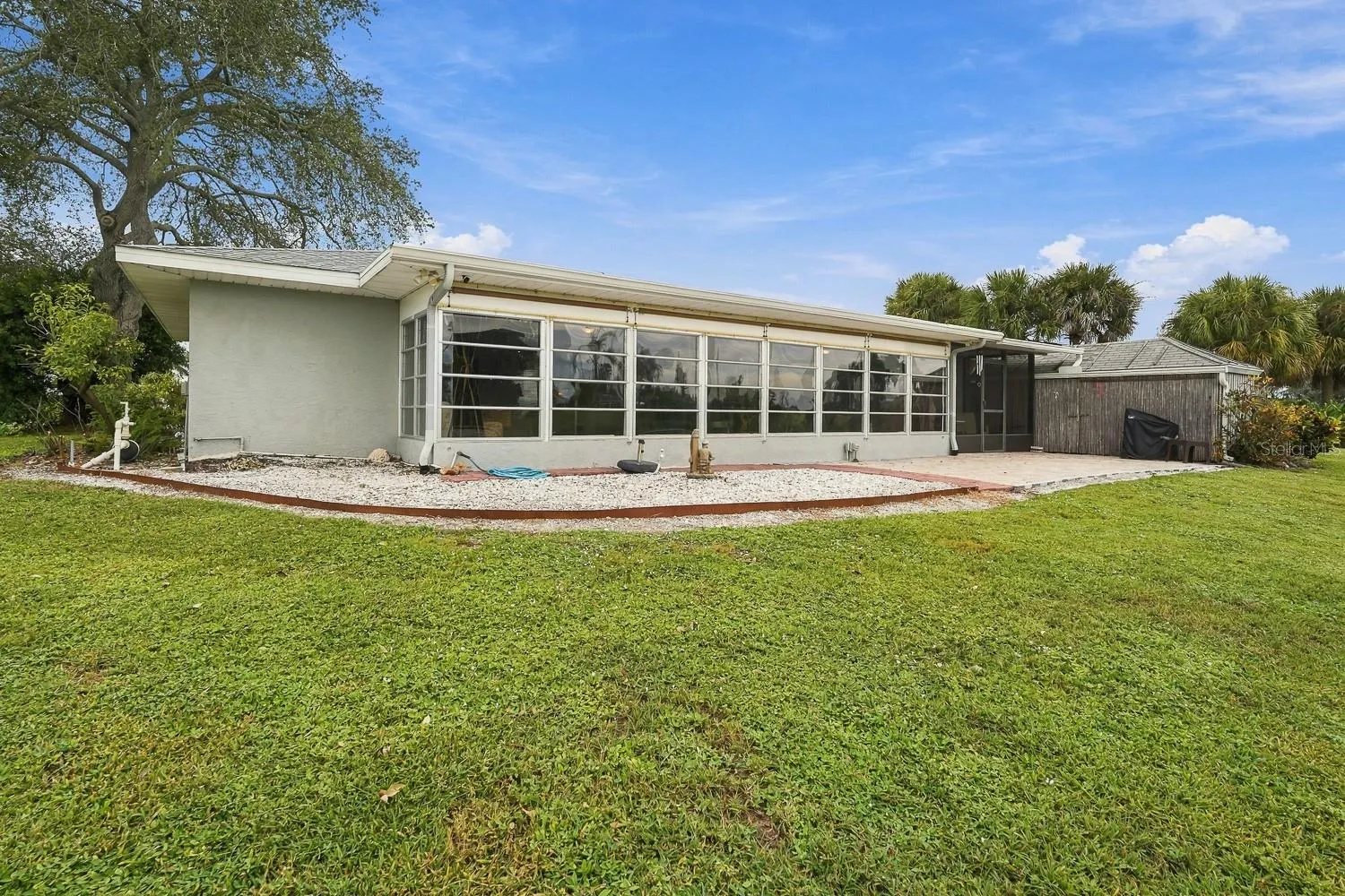 2331 SANDLEWOOD DR