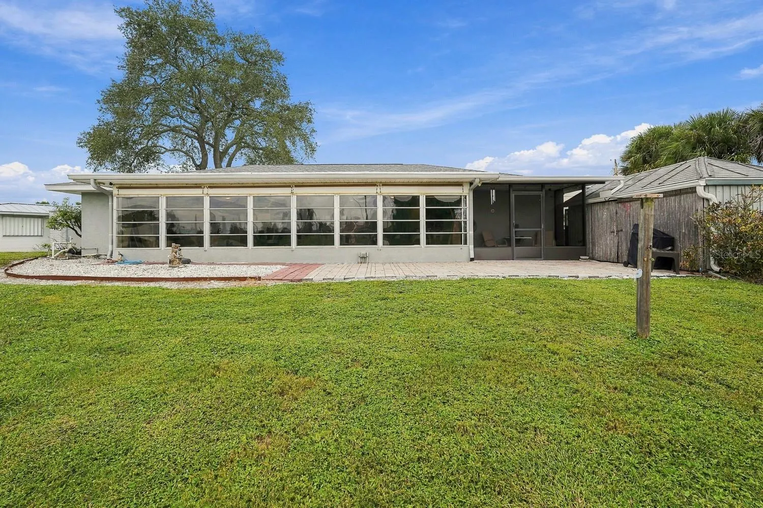 2331 SANDLEWOOD DR