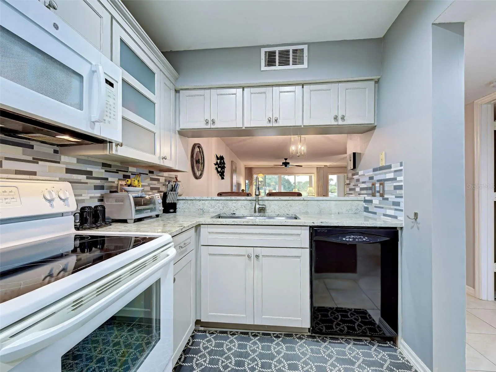 435 CERROMAR LN #329 #329