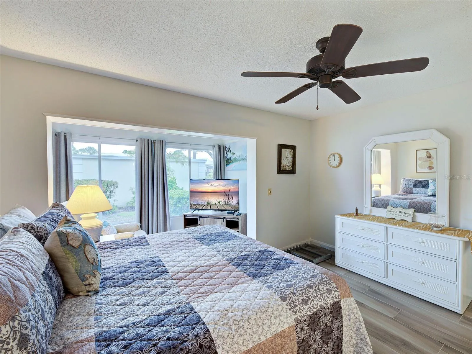 435 CERROMAR LN #329 #329