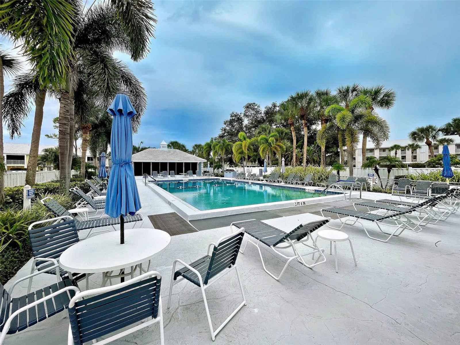 435 CERROMAR LN #329 #329