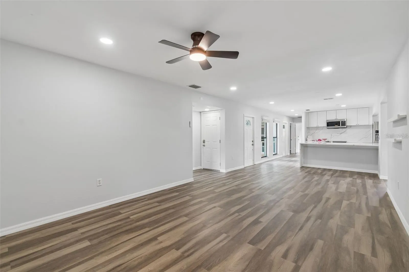 1023 DEER RUN