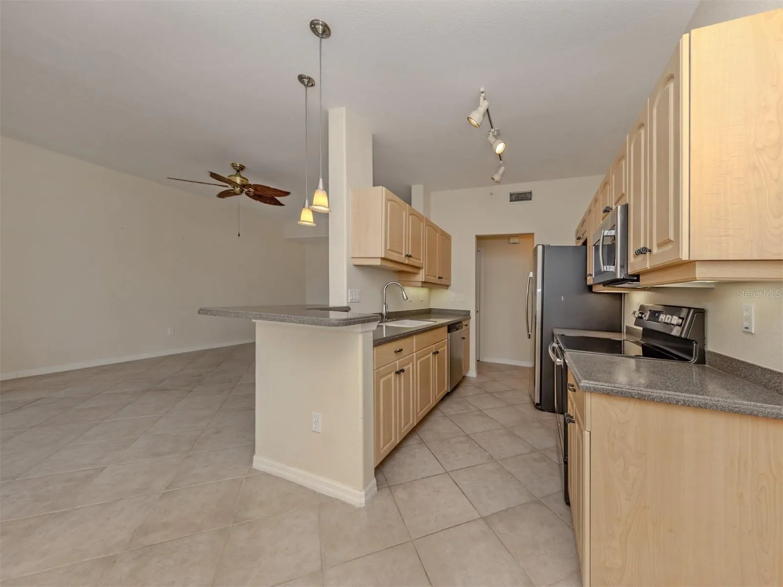 940 COOPER ST #202 #202