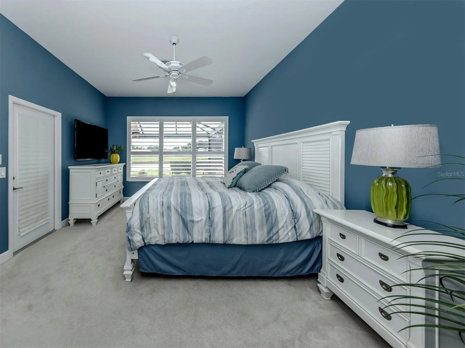 565 FALLBROOK DR