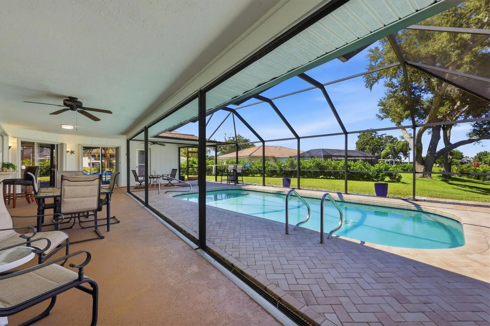 1714 CORAL SANDS CT