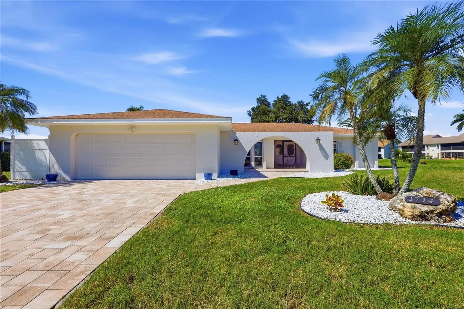 1714 CORAL SANDS CT