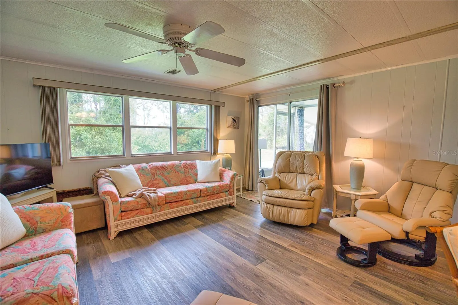 236 N FIJI CIR
