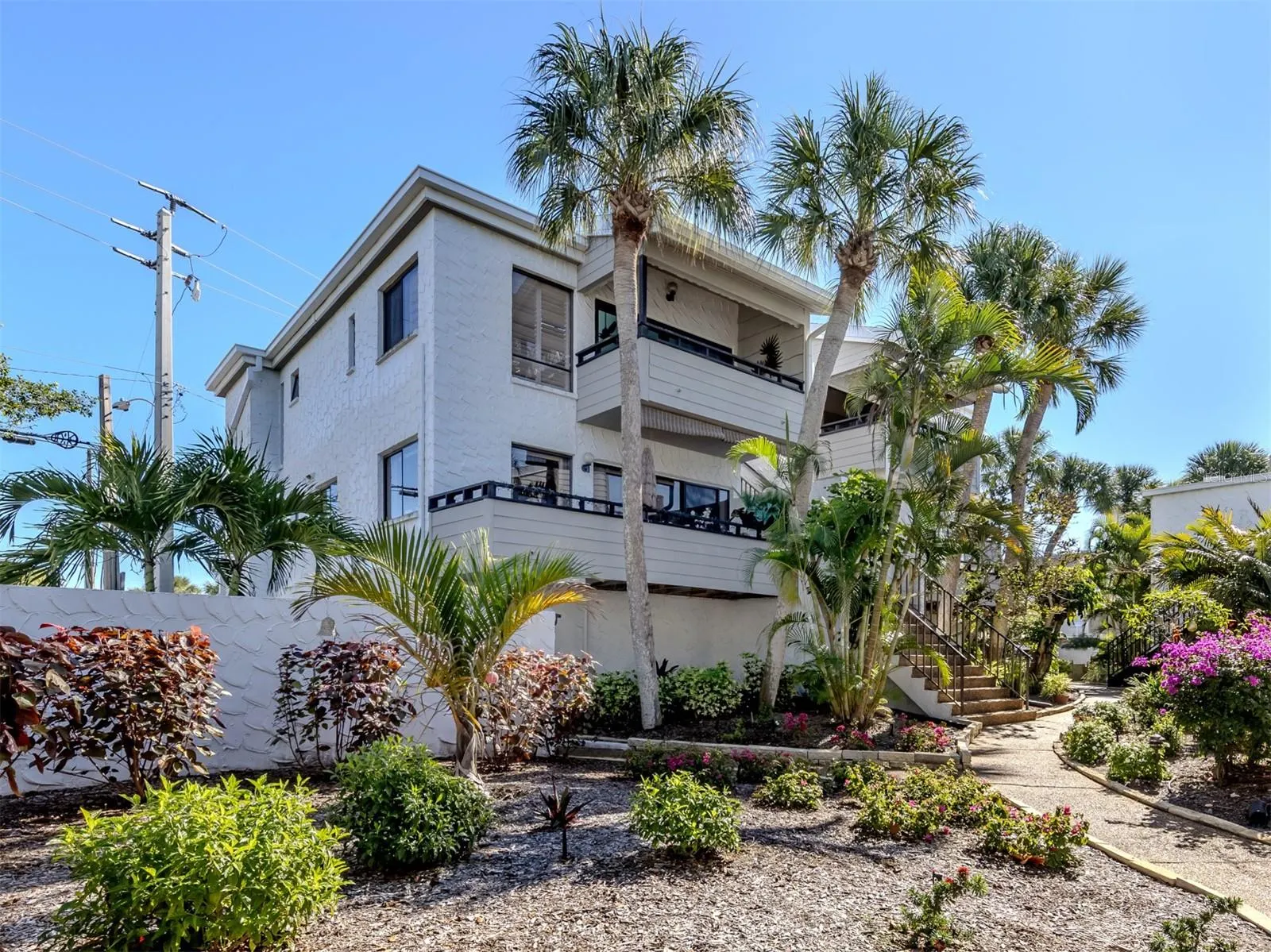 1555 TARPON CENTER DR #247 #247
