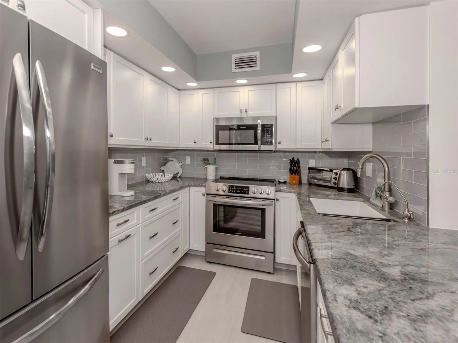 1555 TARPON CENTER DR #247 #247