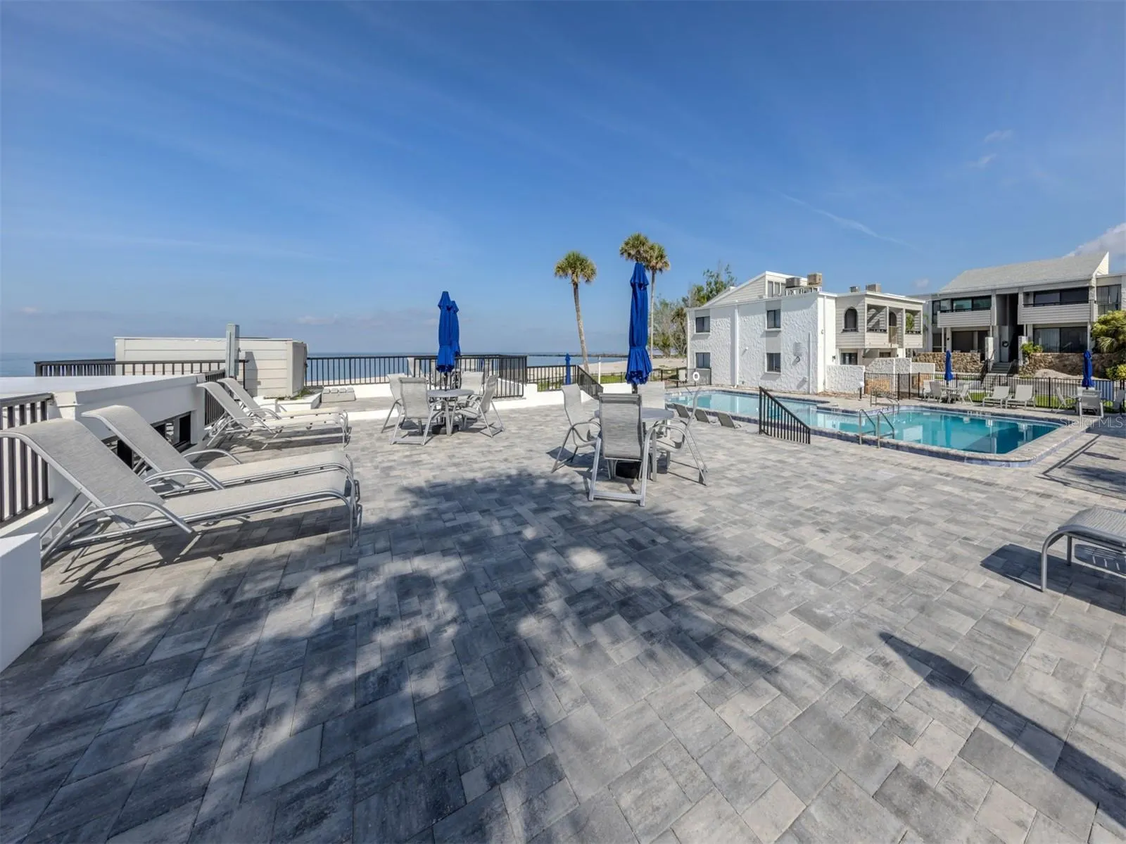 1555 TARPON CENTER DR #140 #140