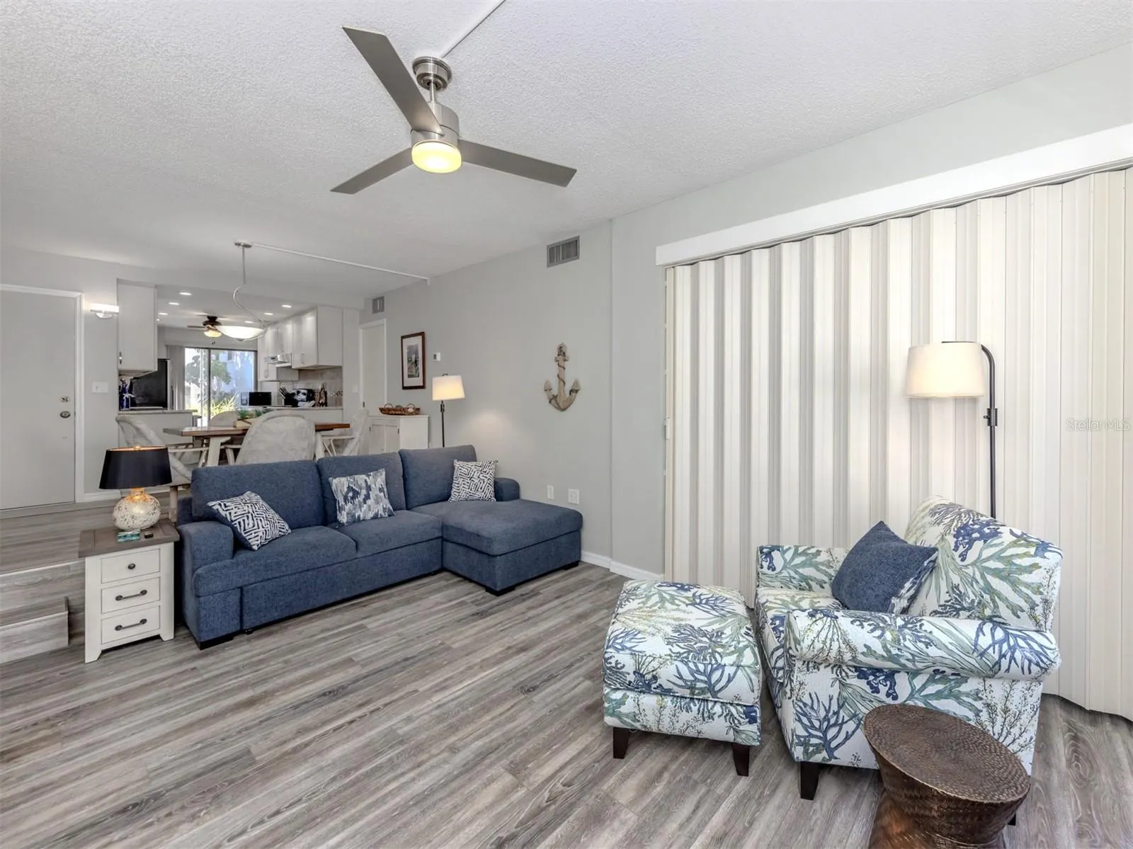 1555 TARPON CENTER DR #140 #140