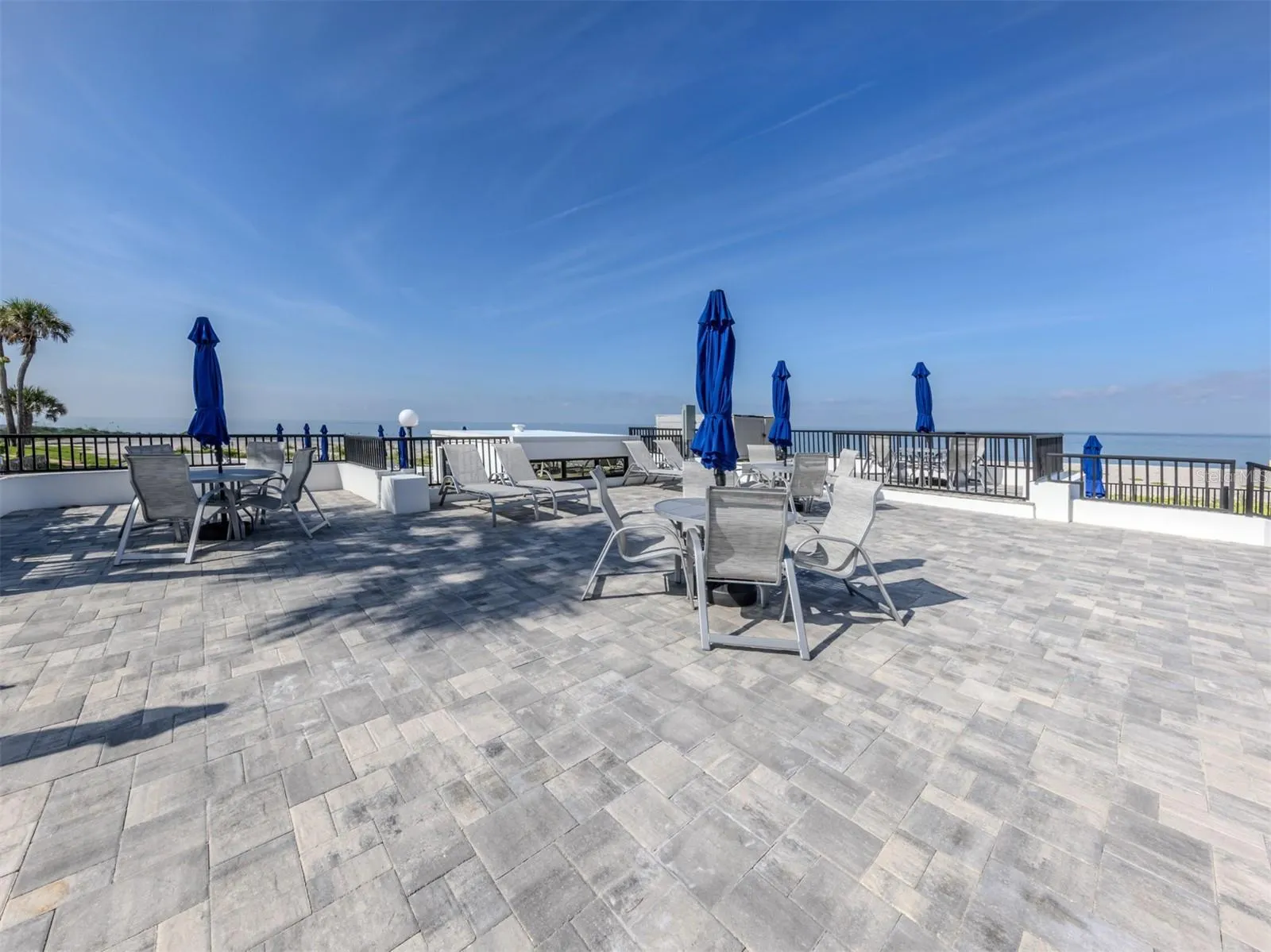 1555 TARPON CENTER DR #140 #140