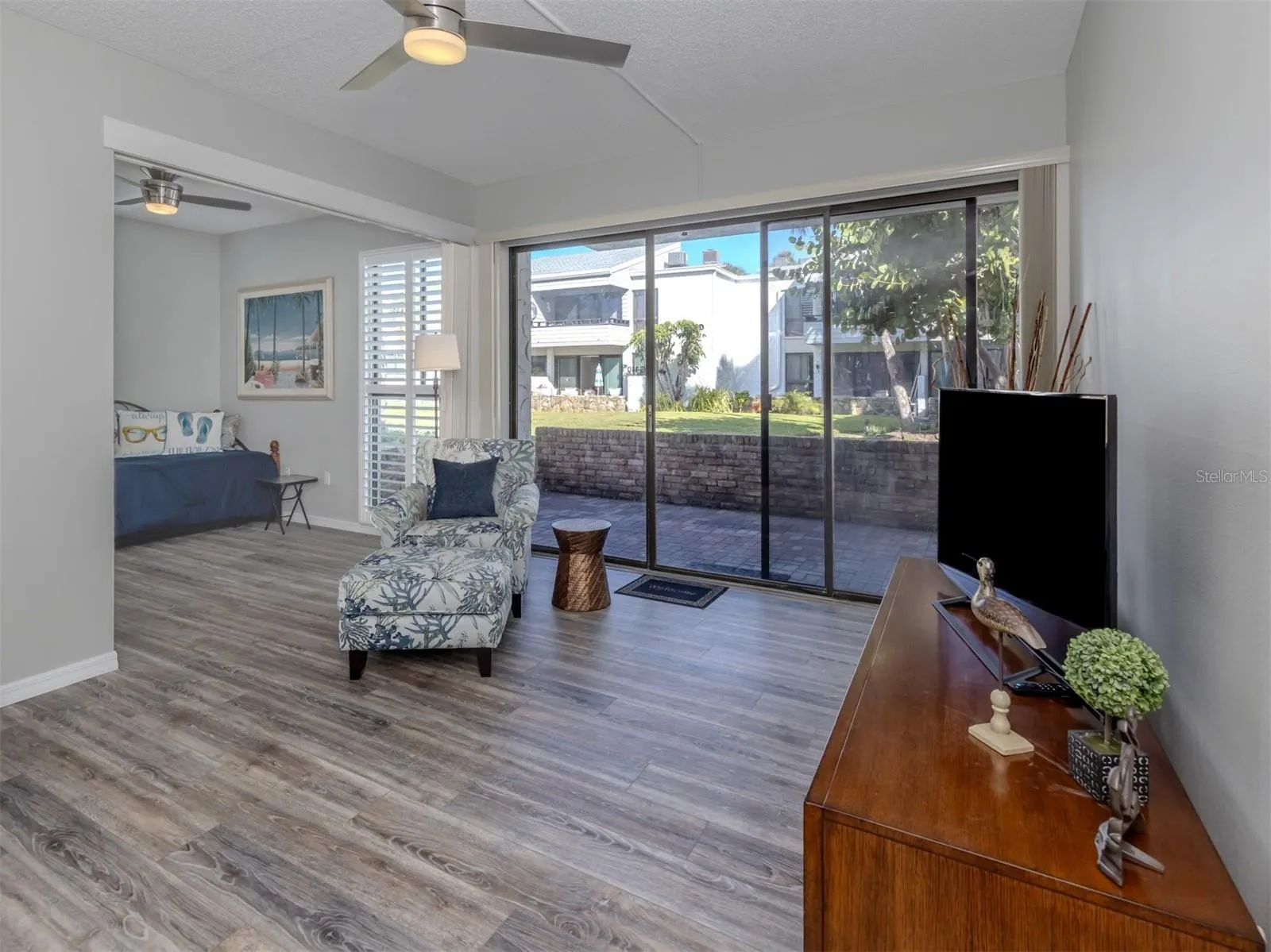 1555 TARPON CENTER DR #140 #140