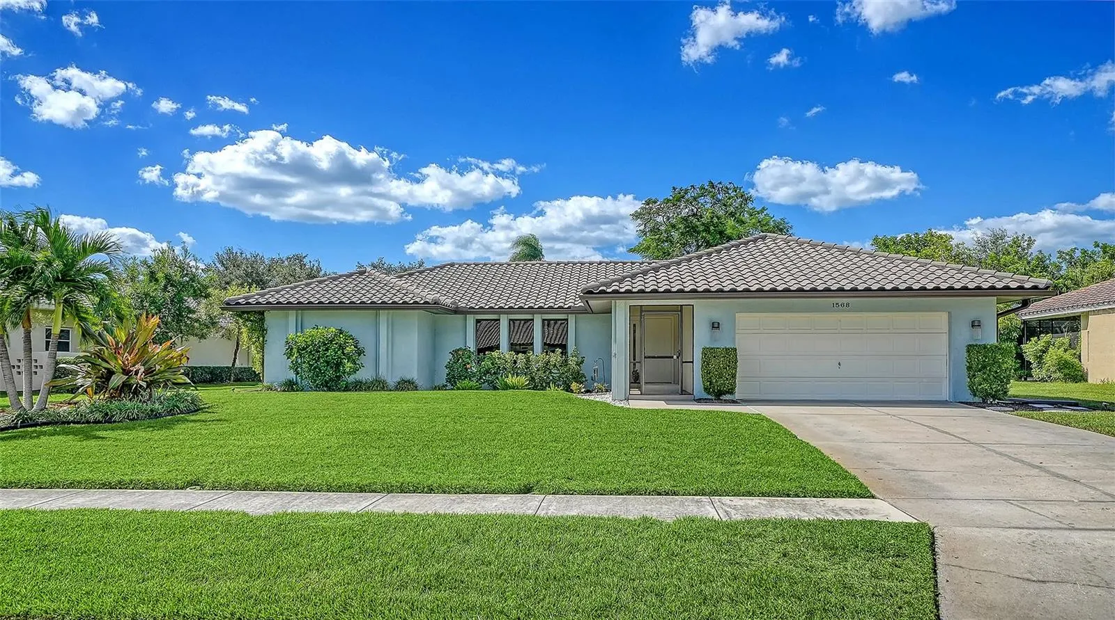 1568 VERMEER DR