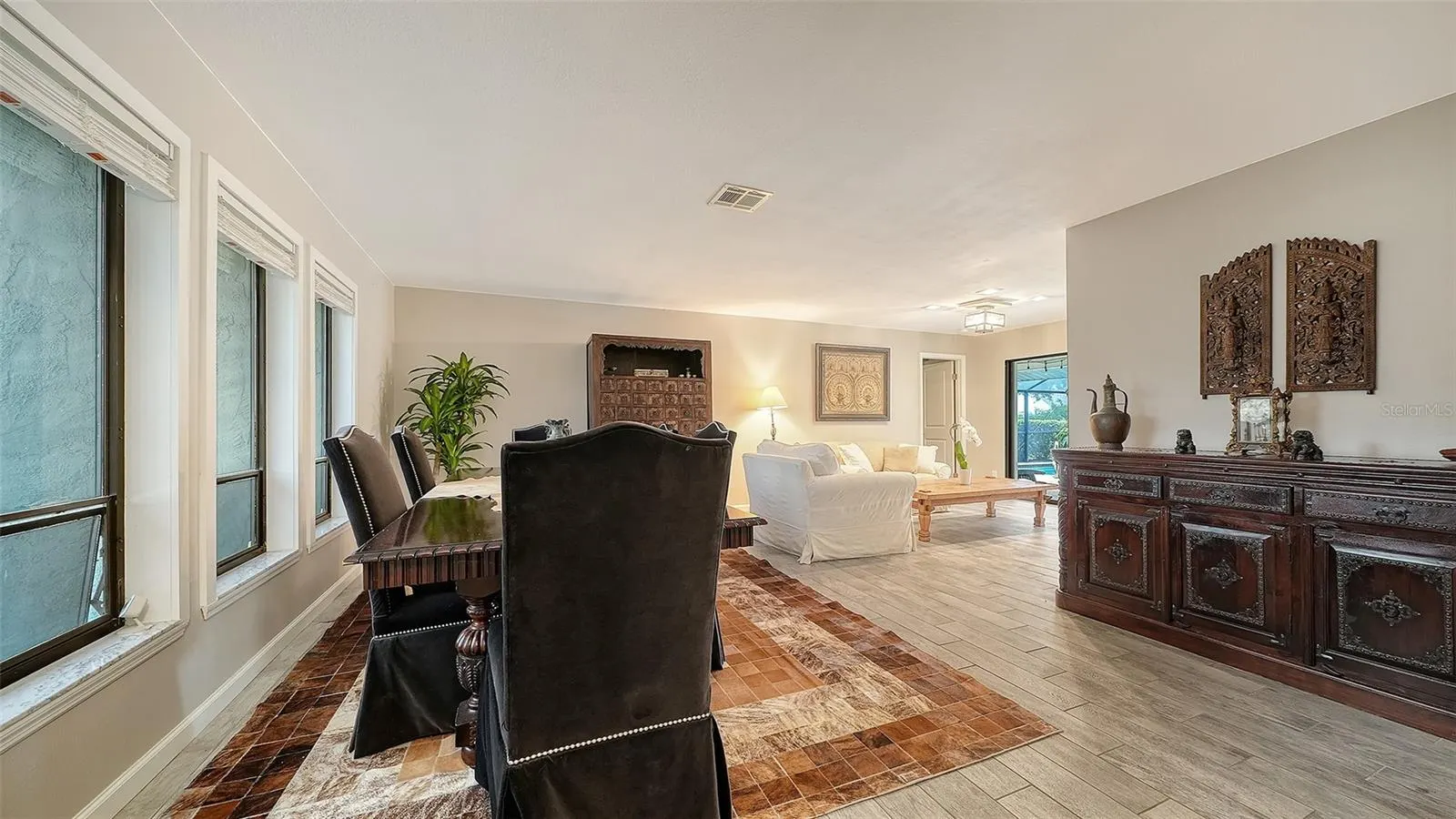 1568 VERMEER DR