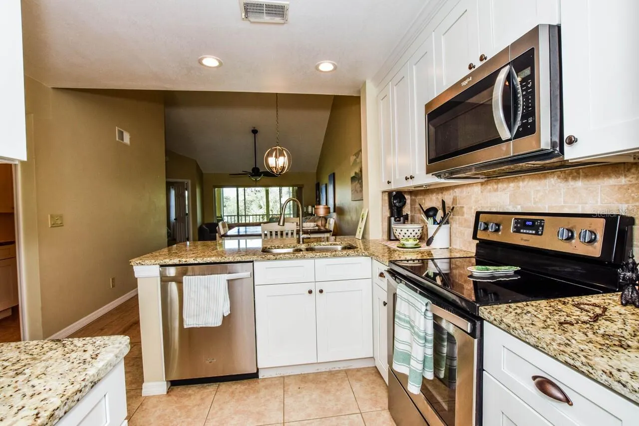 433 CERROMAR LN #541 #541
