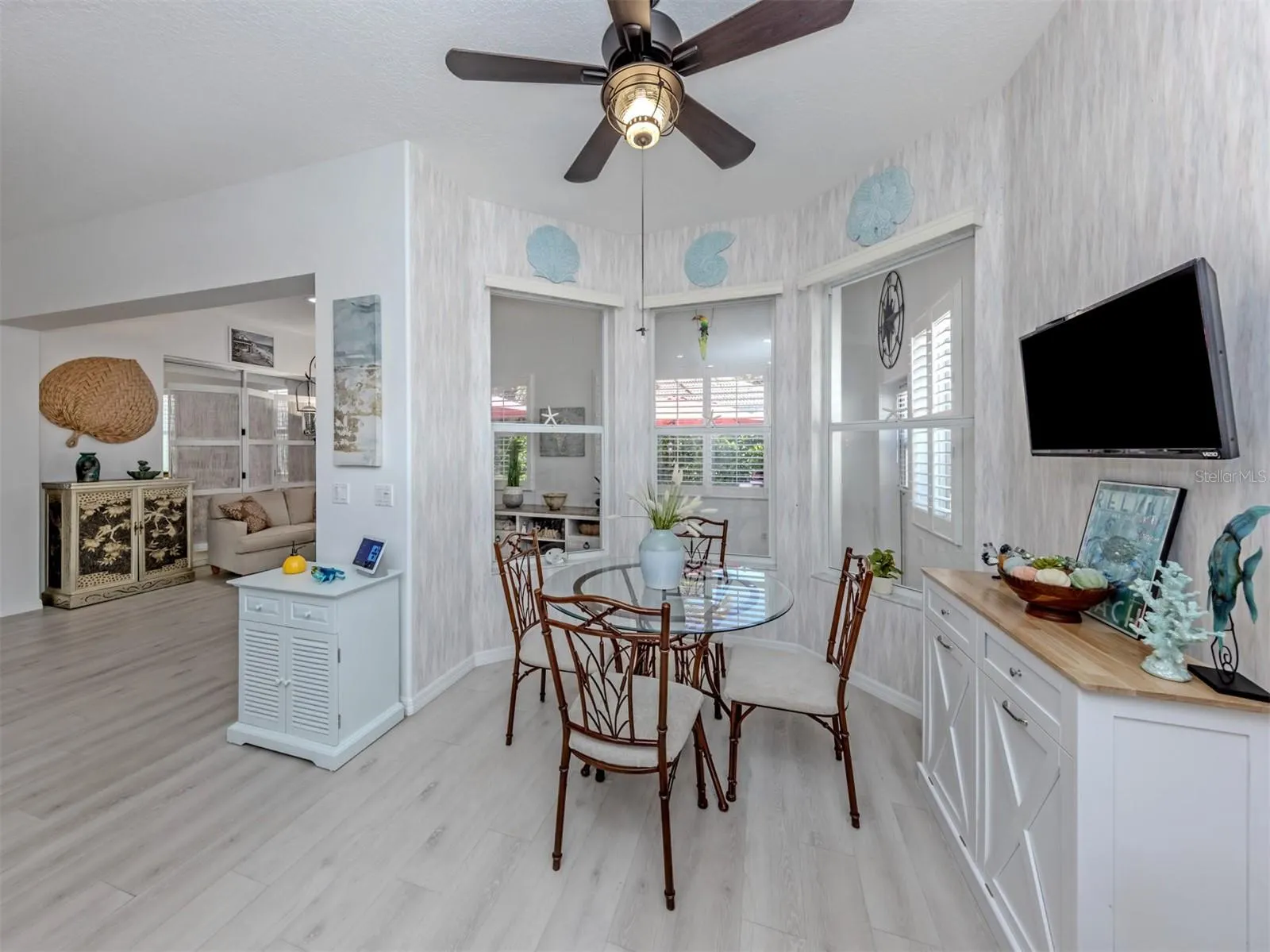 1102 SOUTHLAKE CT
