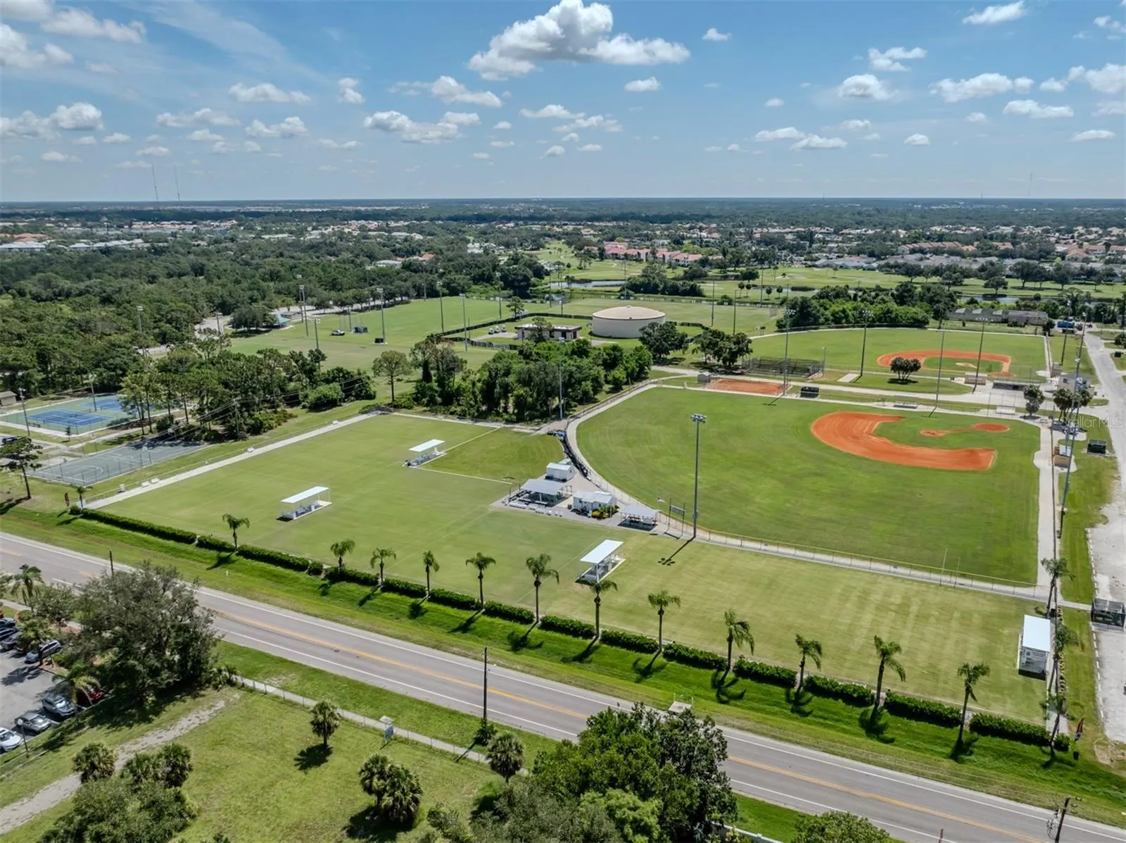1102 SOUTHLAKE CT