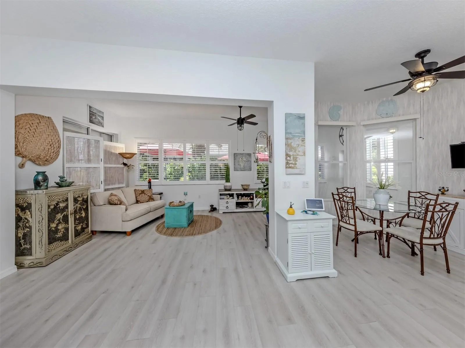 1102 SOUTHLAKE CT