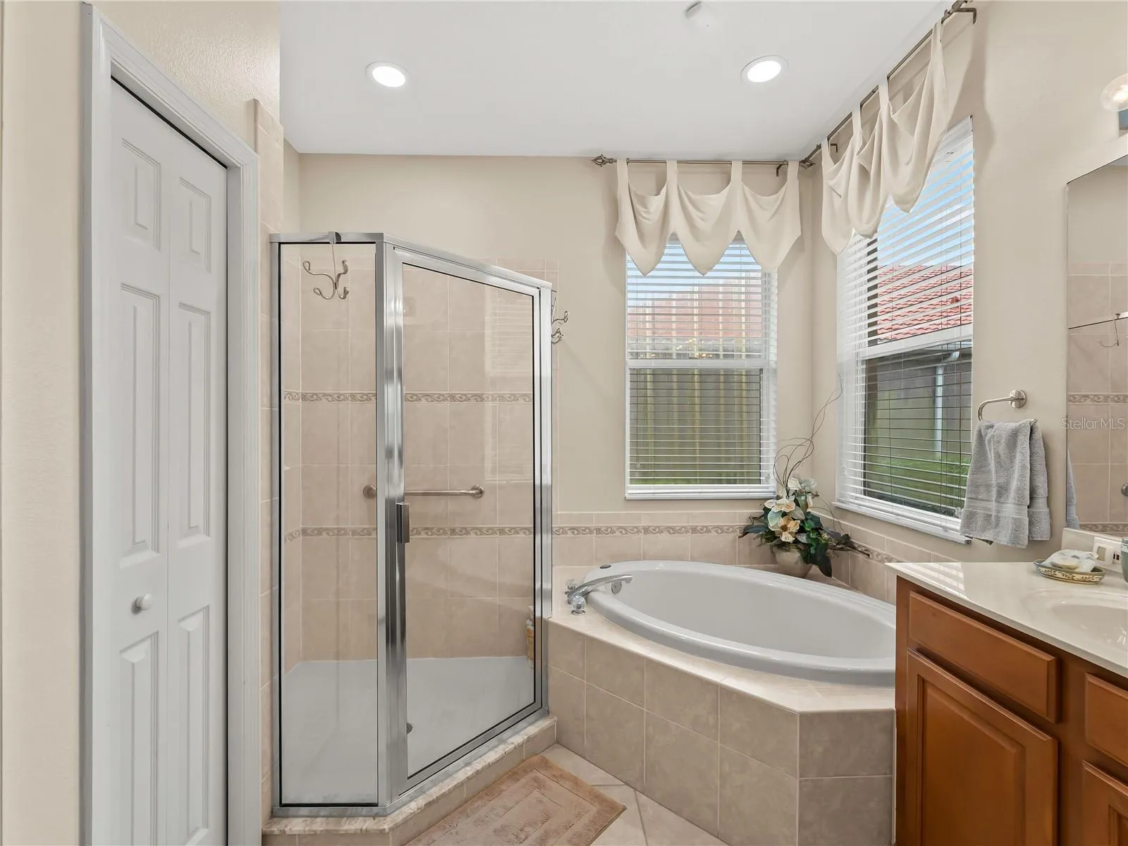 5130 LAUREL OAK CT