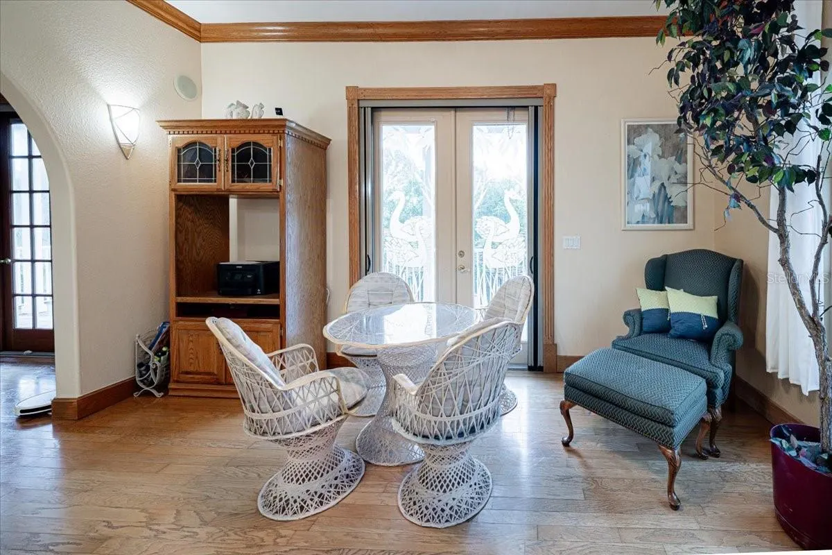 1775 SCENIC DR