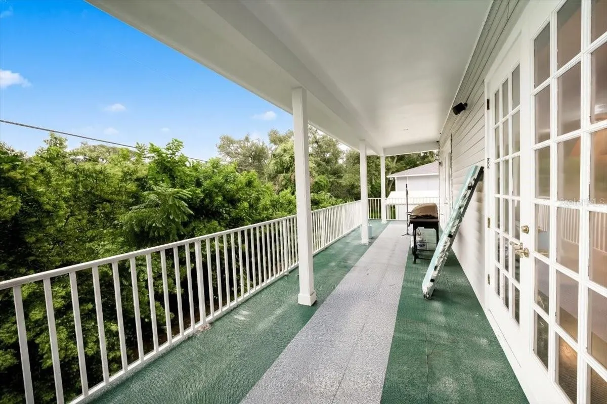 1775 SCENIC DR