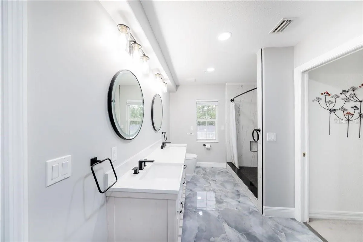 1775 SCENIC DR