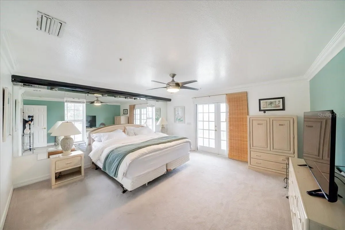 1775 SCENIC DR