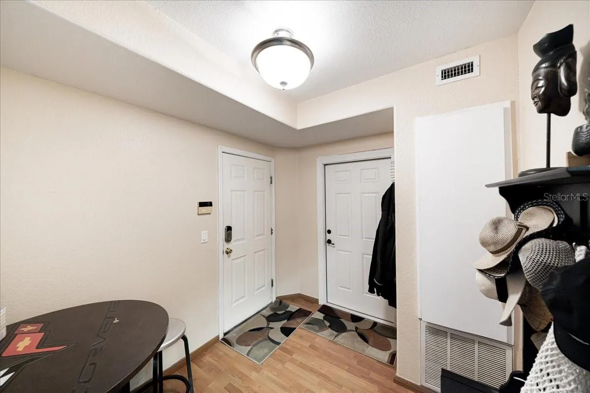1775 SCENIC DR