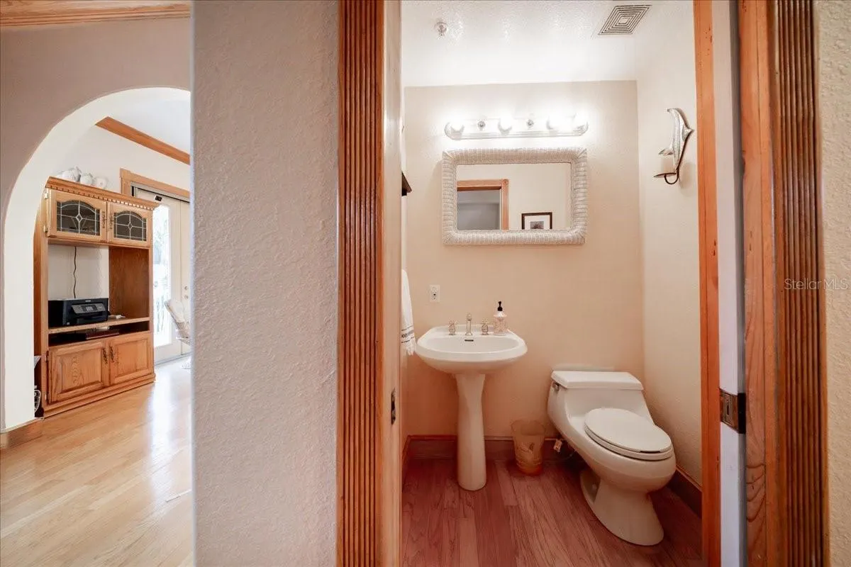 1775 SCENIC DR