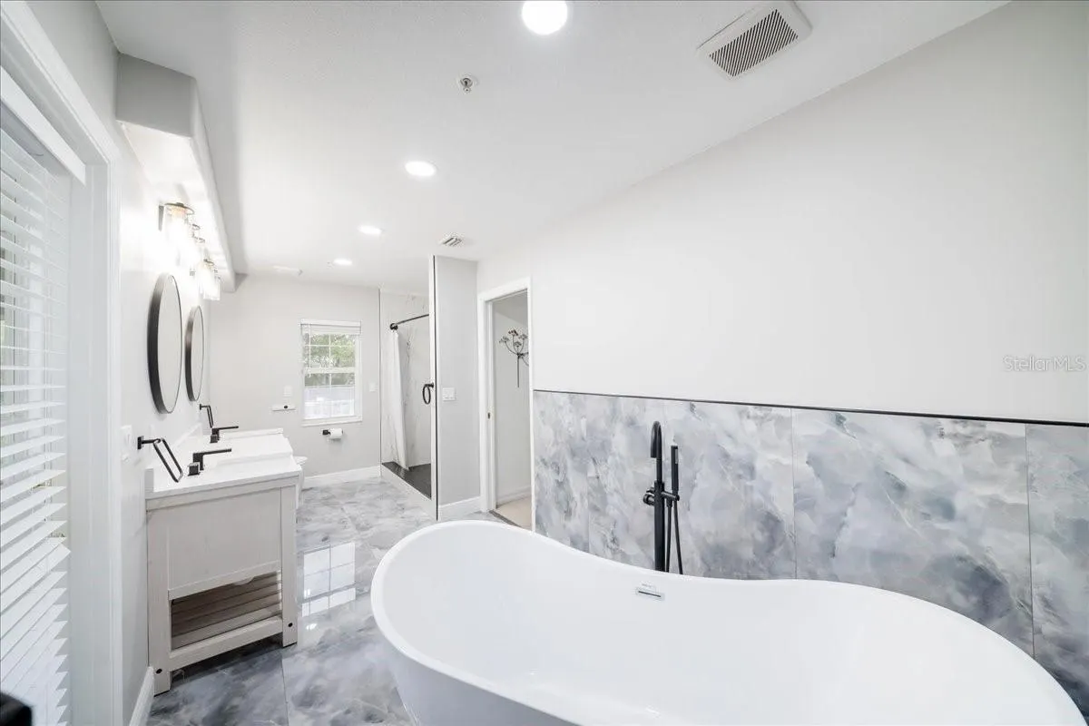 1775 SCENIC DR