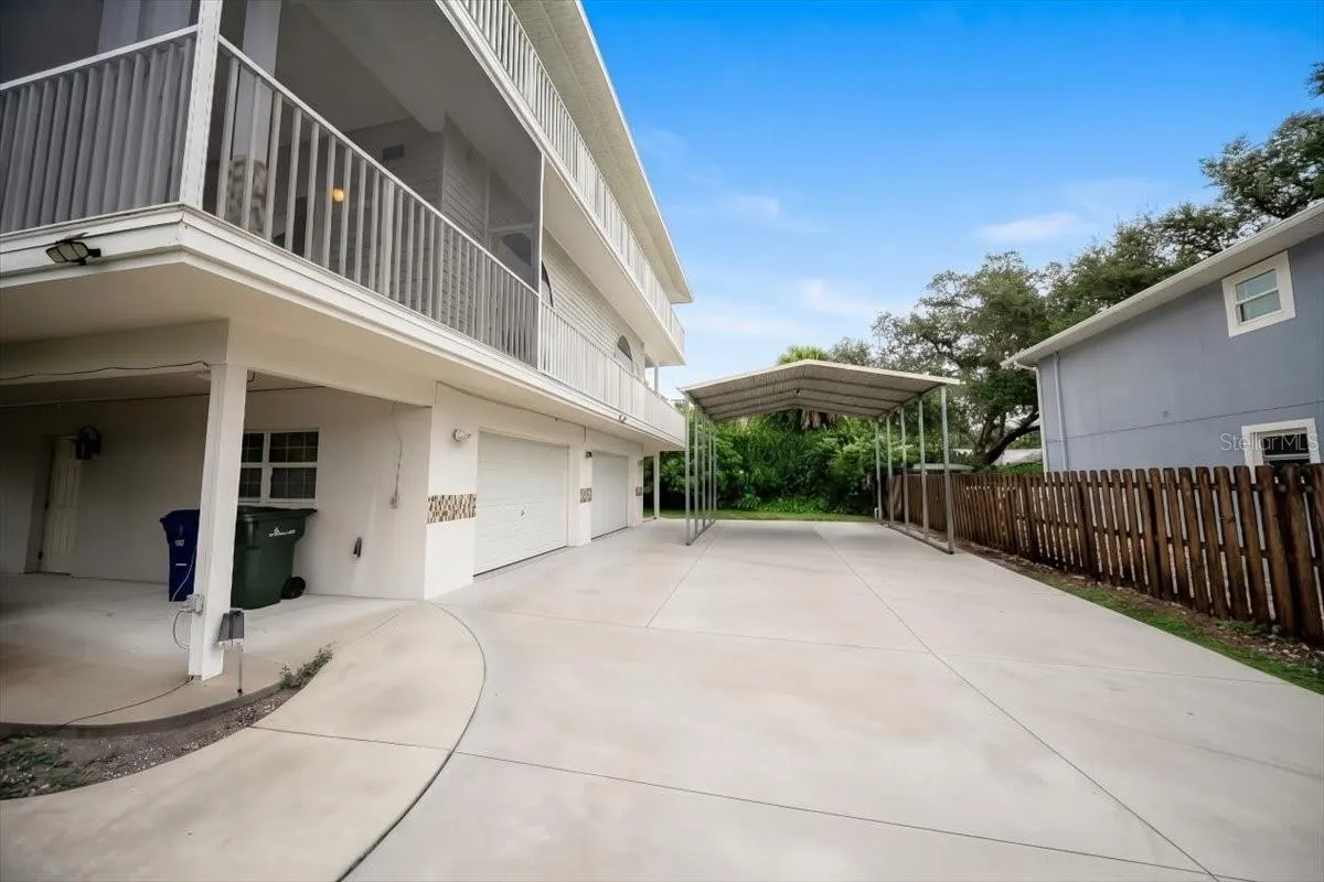 1775 SCENIC DR