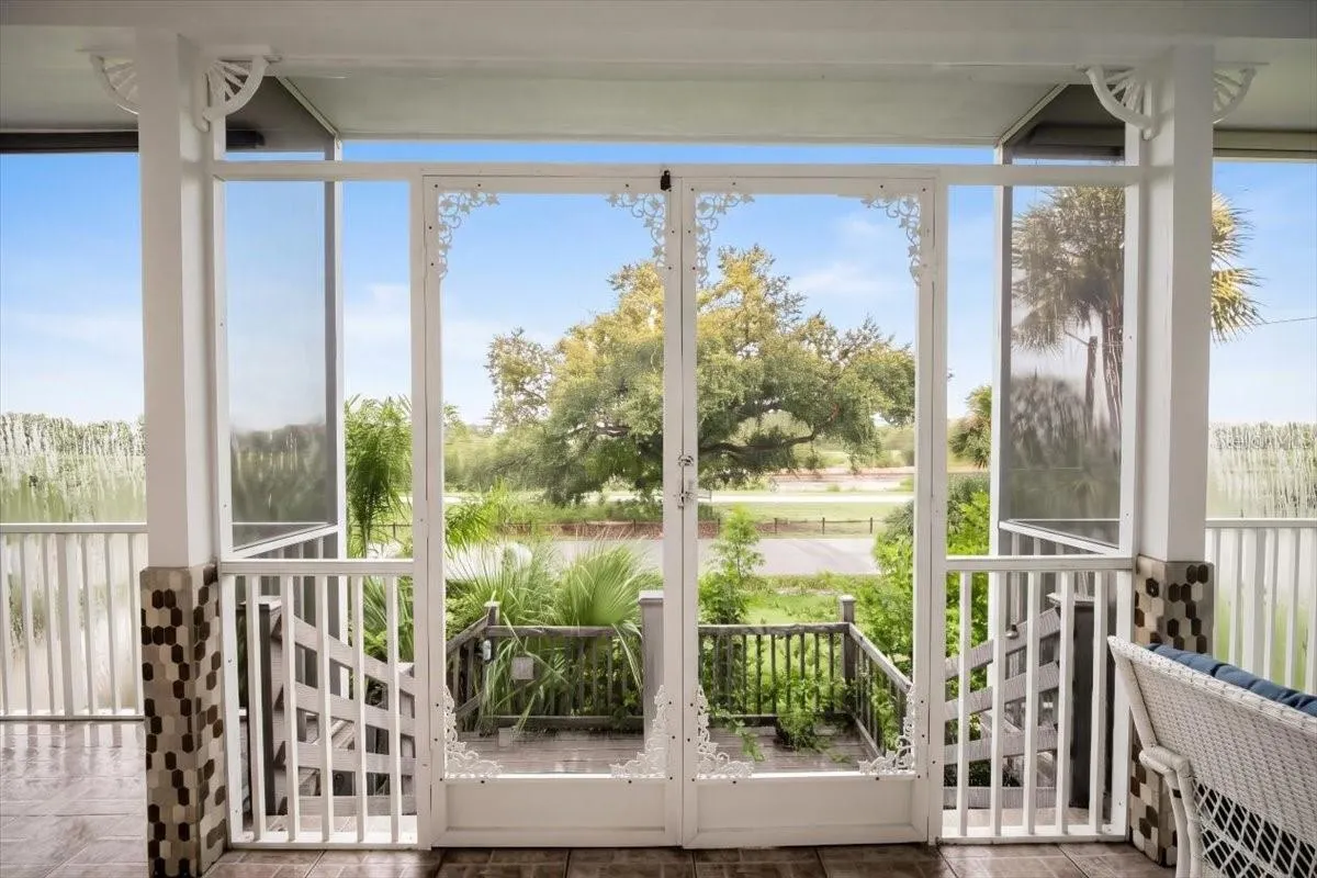 1775 SCENIC DR