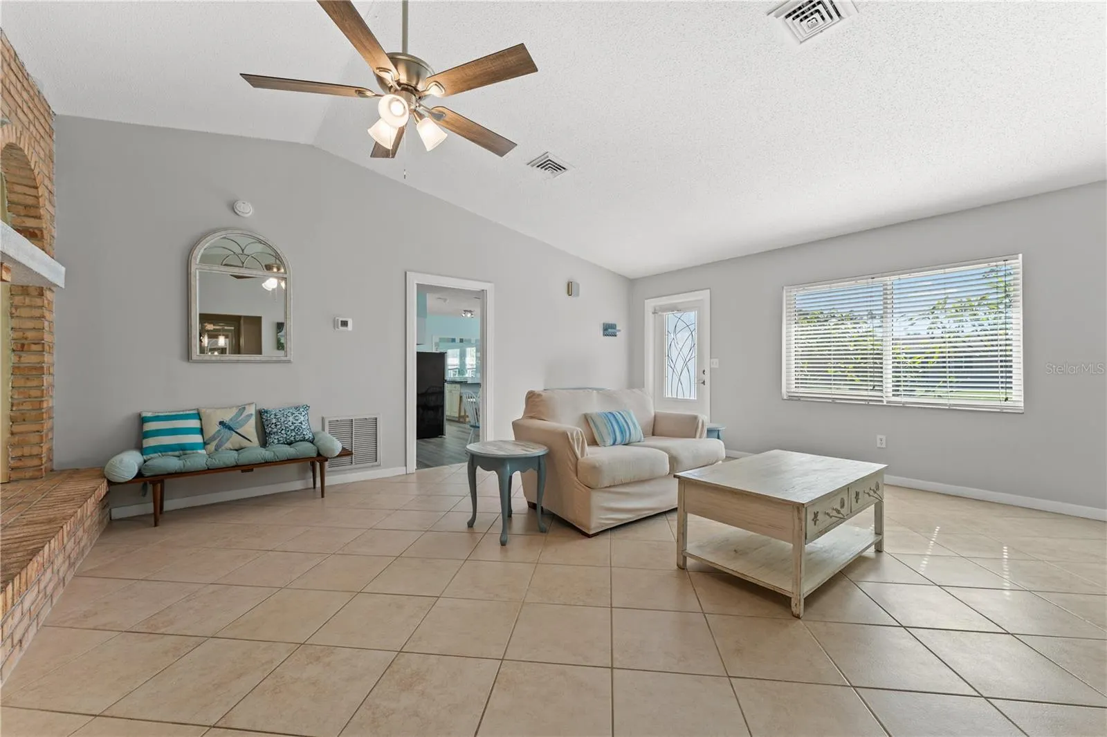 424 CARMEL RD