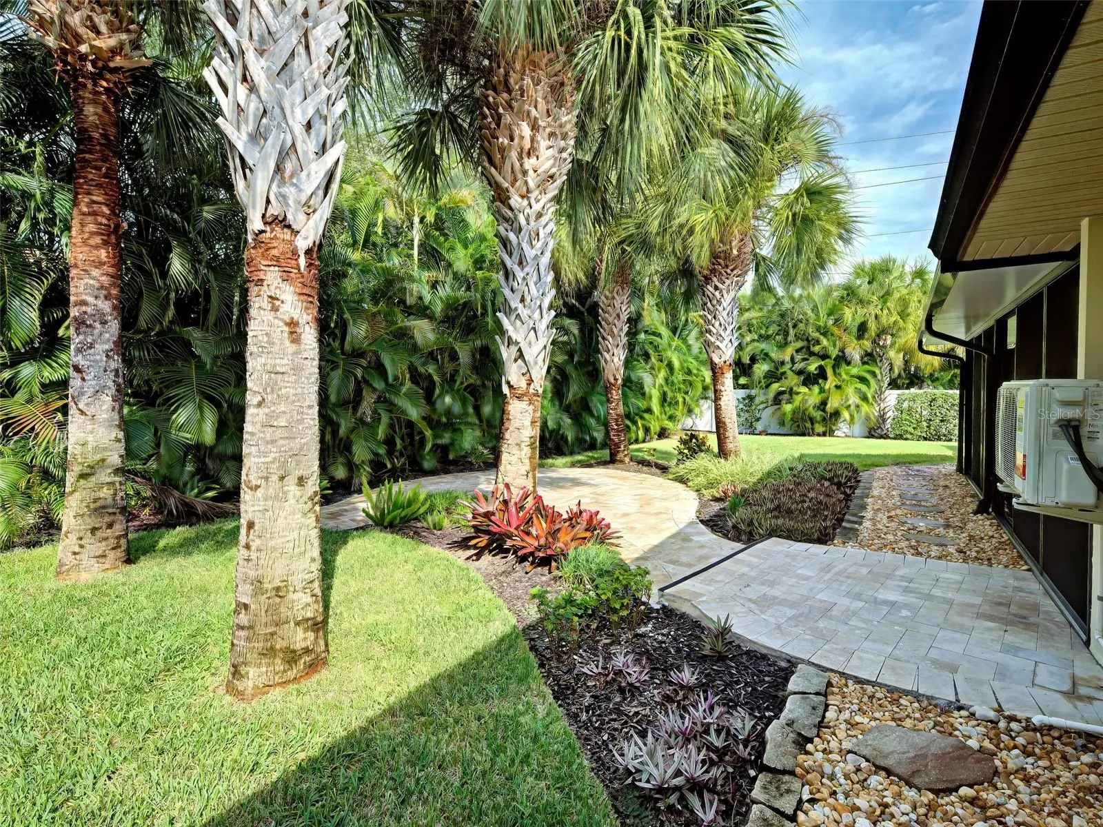 800 OSPREY ST