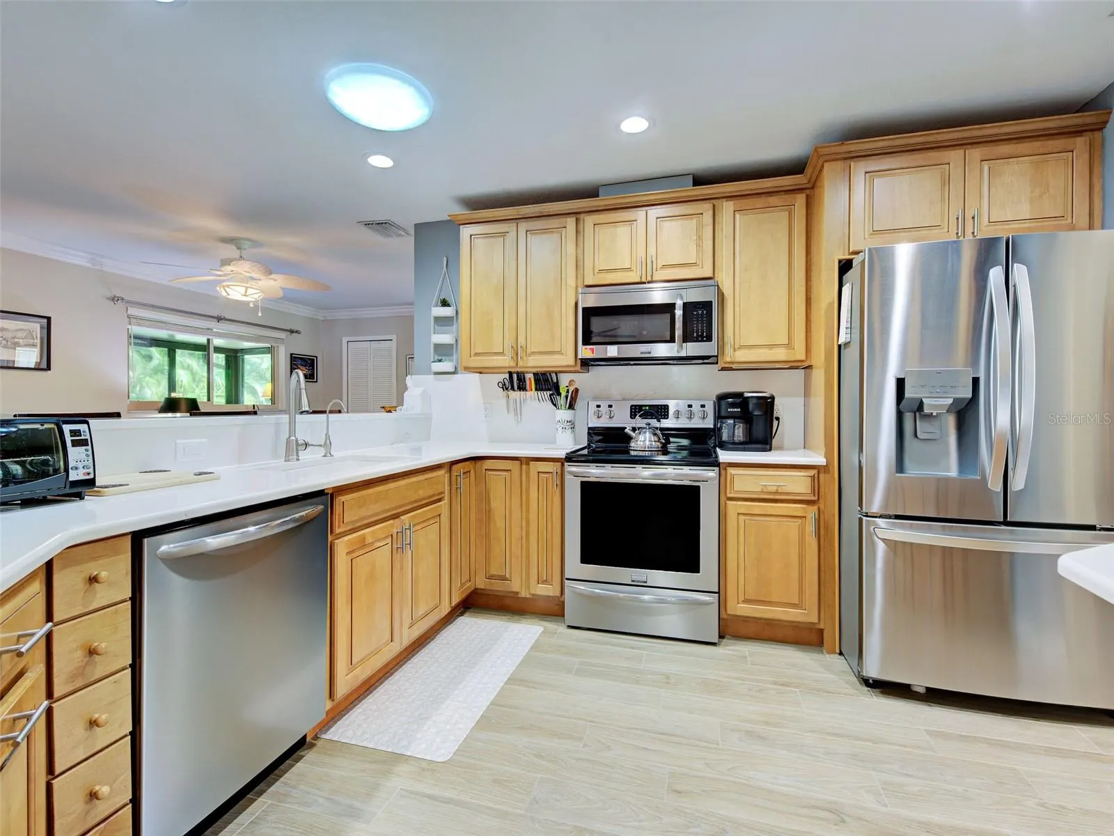 800 OSPREY ST