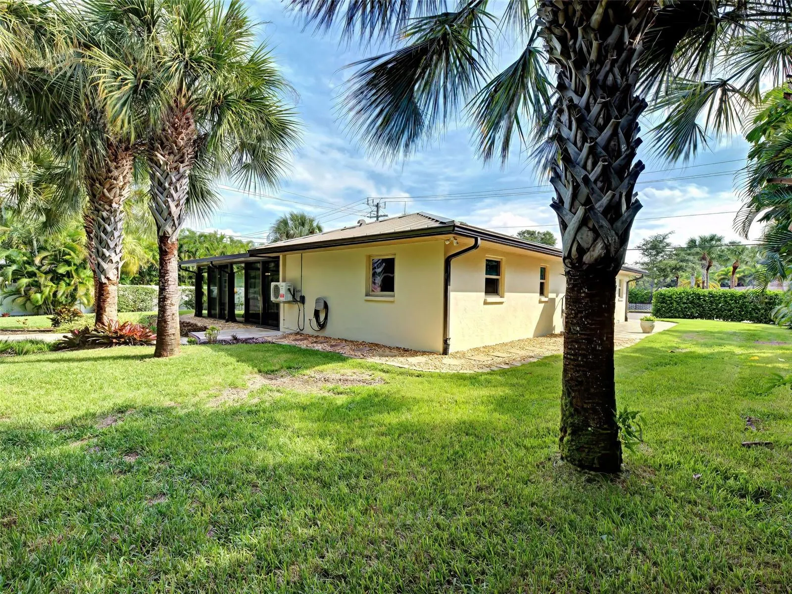 800 OSPREY ST