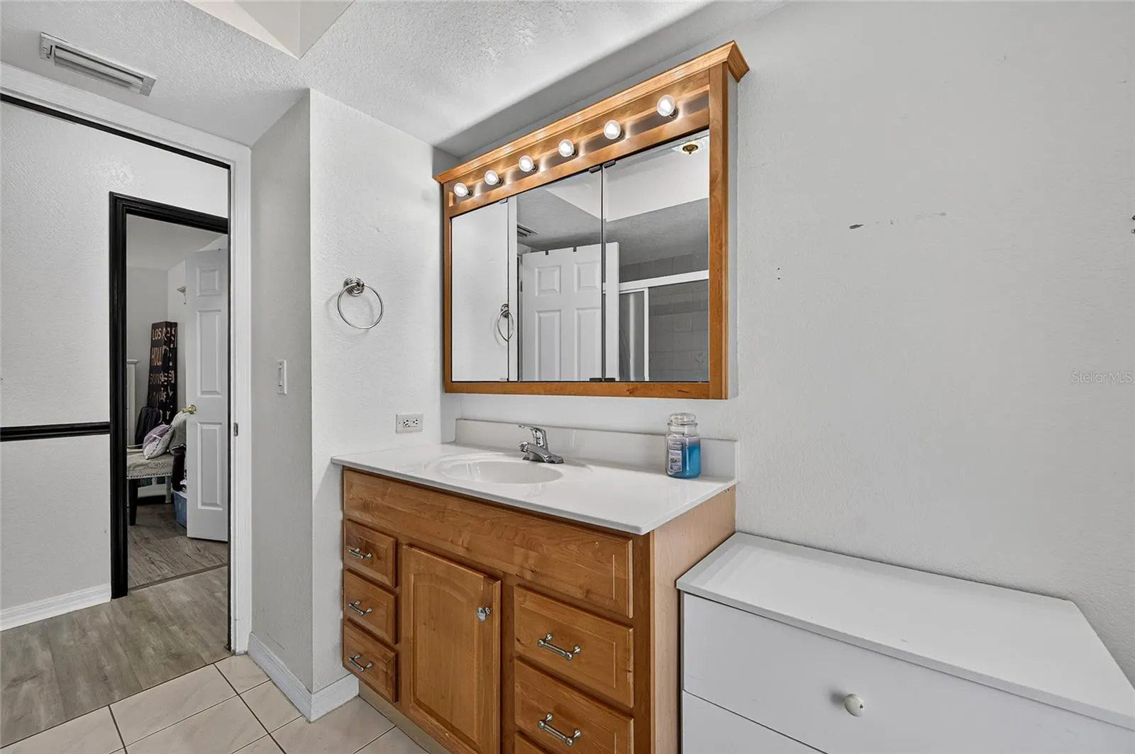 25321 DOREDO DR
