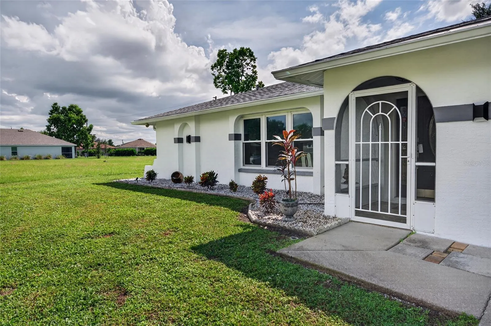 25321 DOREDO DR