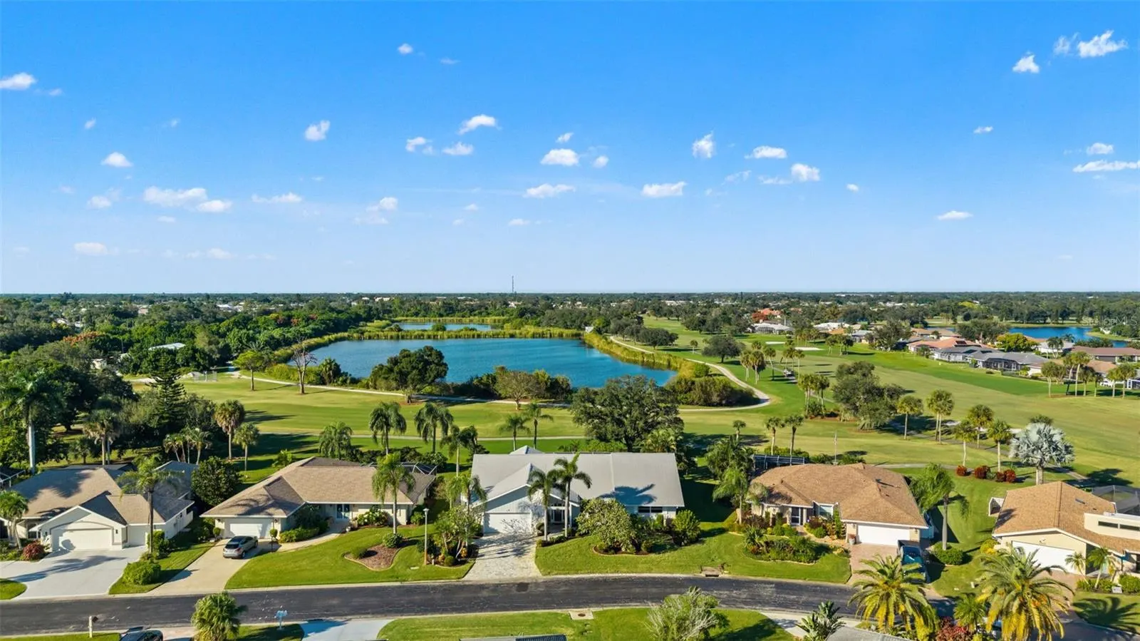 966 N DORAL LN