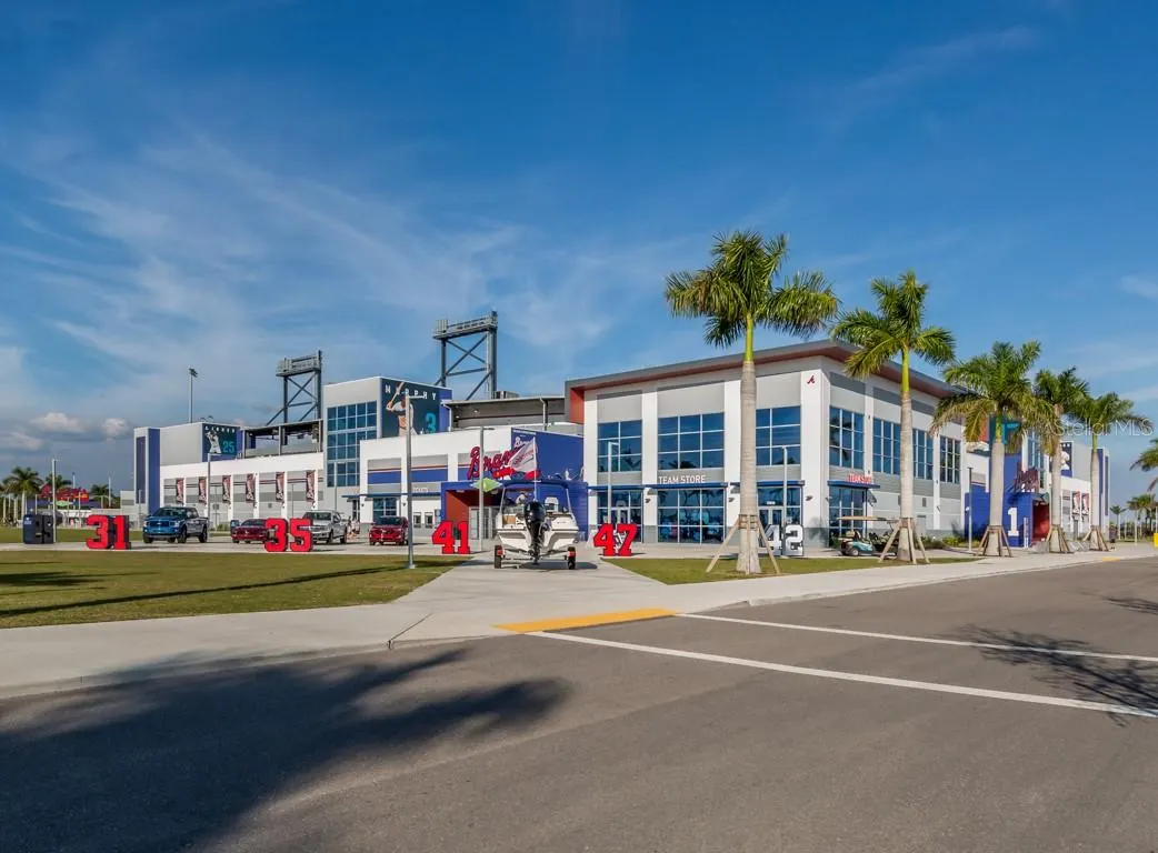 966 N DORAL LN