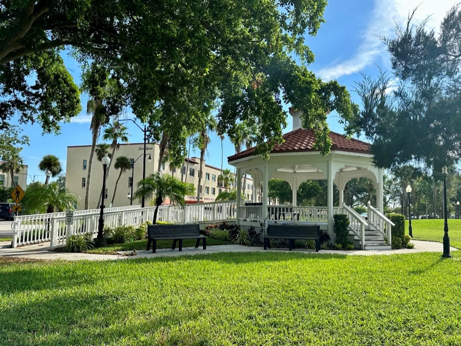 512 W VENICE AVE #607 #607