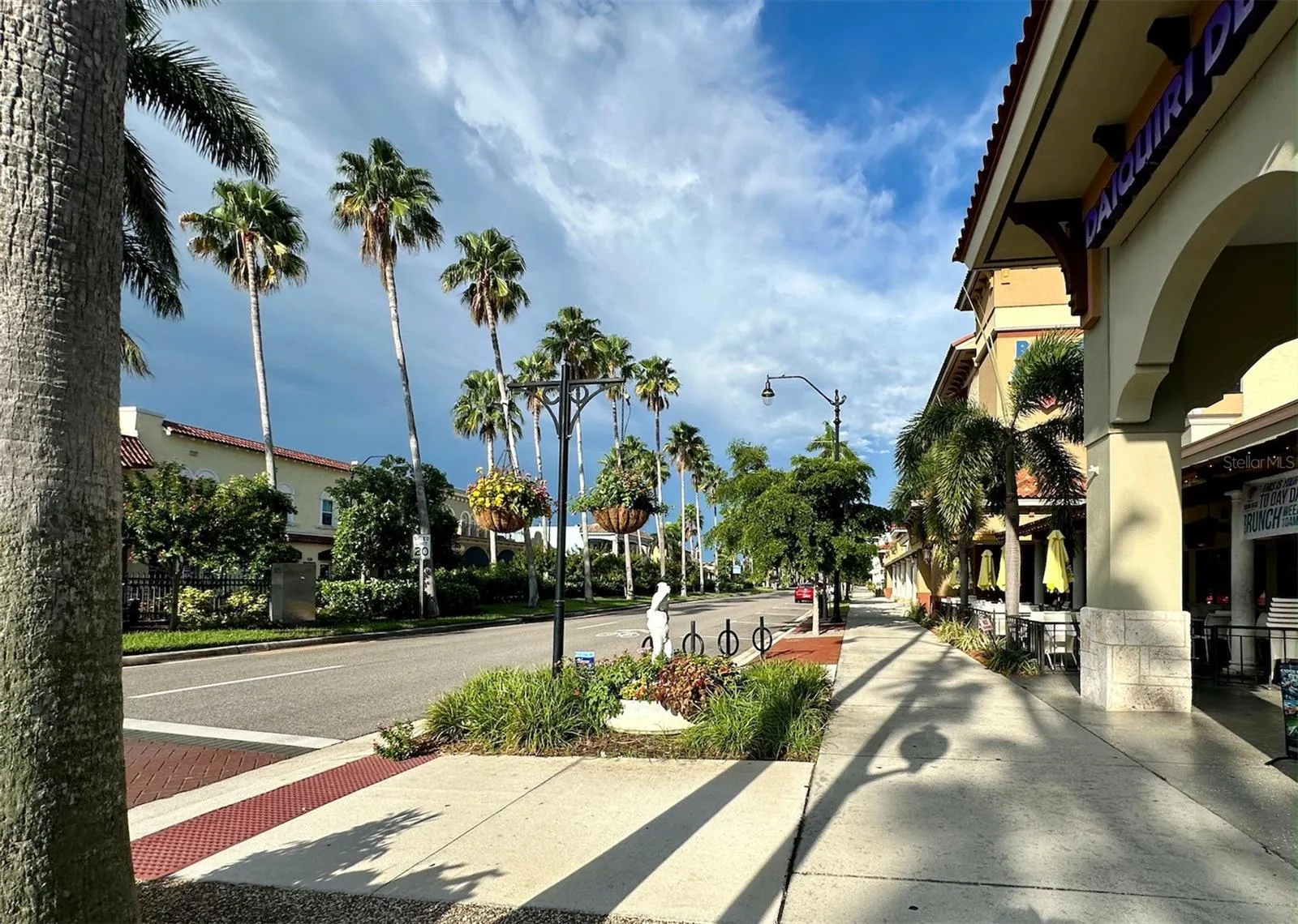 512 W VENICE AVE #607 #607