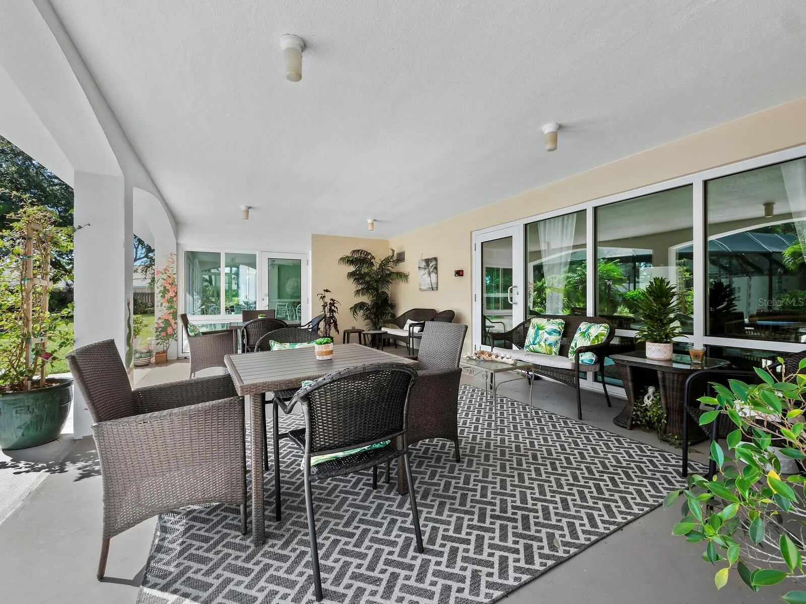 512 W VENICE AVE #607 #607