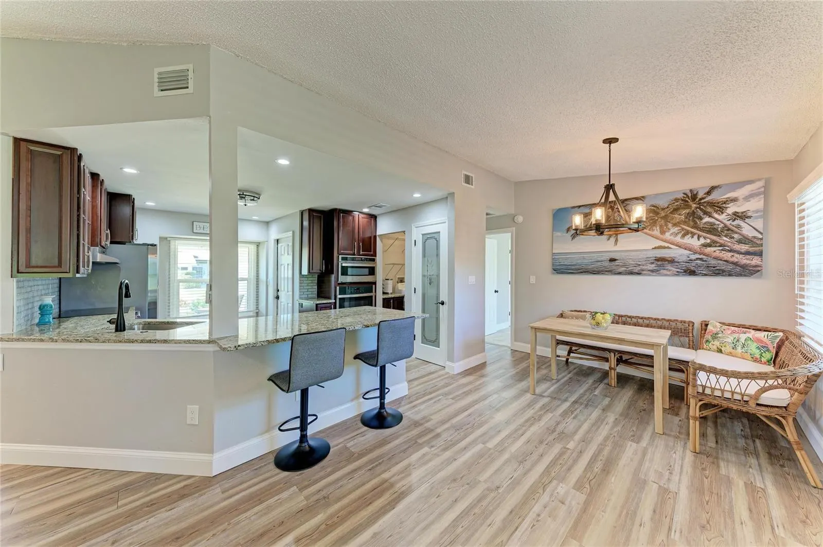 3200 MEADOW RUN DR