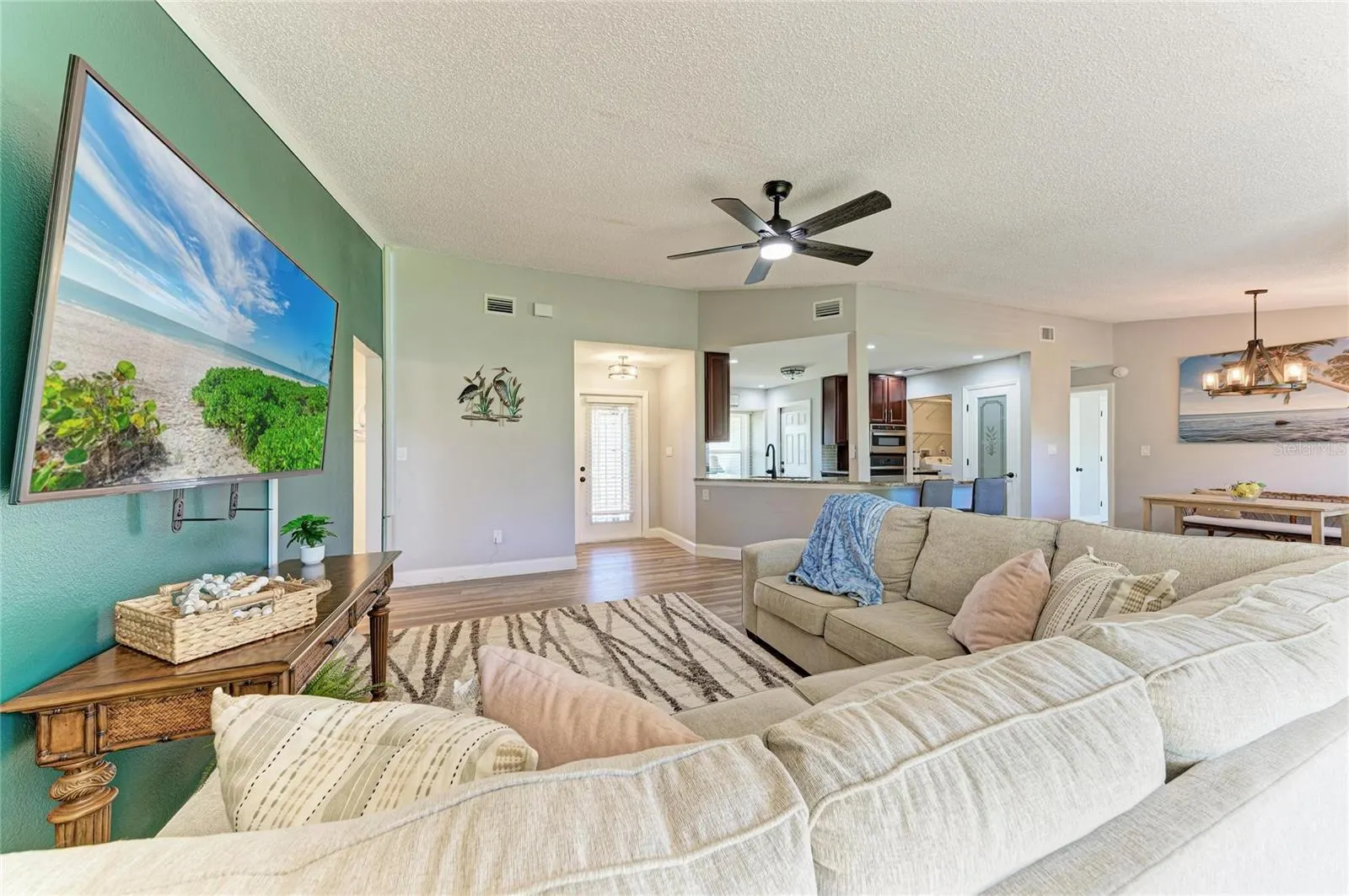 3200 MEADOW RUN DR