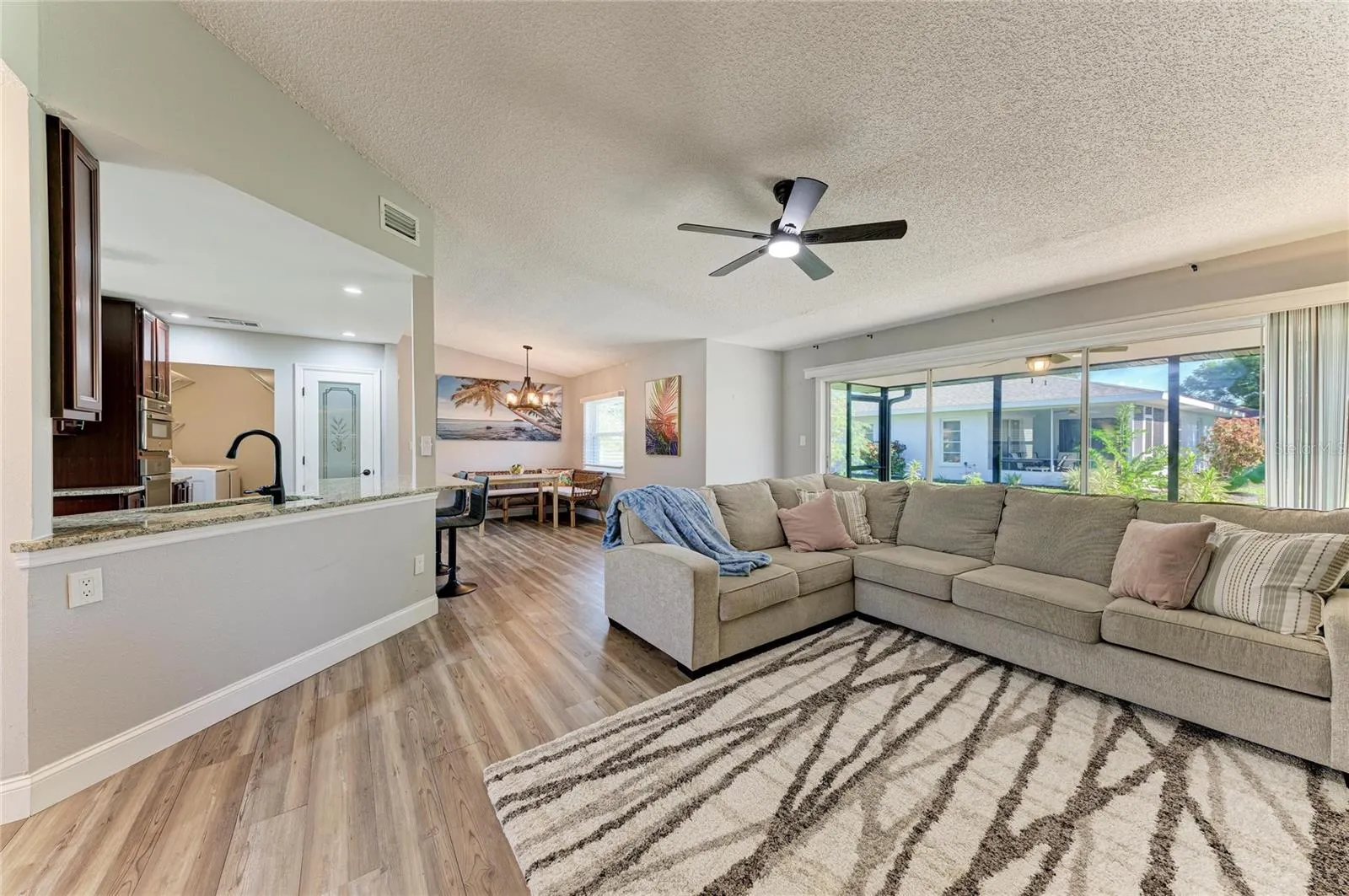 3200 MEADOW RUN DR