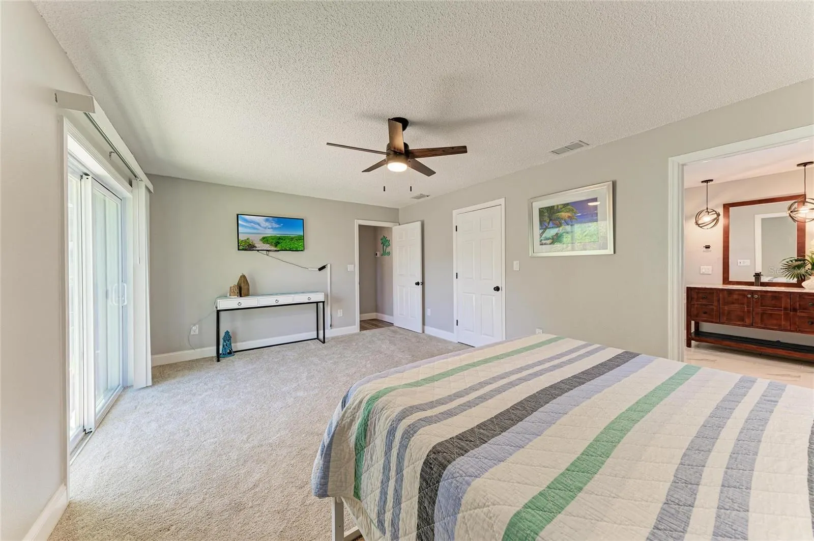 3200 MEADOW RUN DR