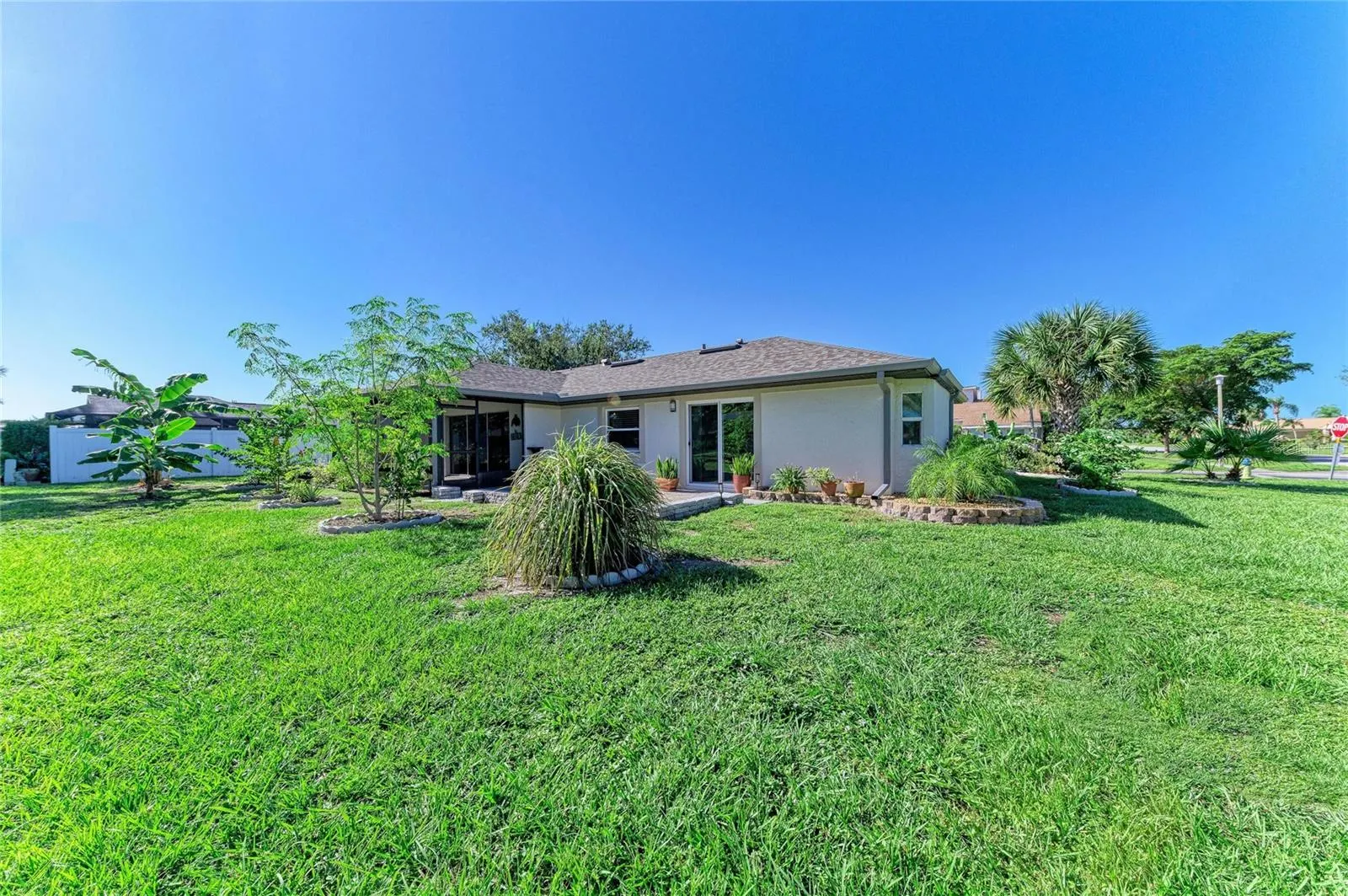 3200 MEADOW RUN DR